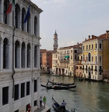 Gondola Show Venice Exterior photo